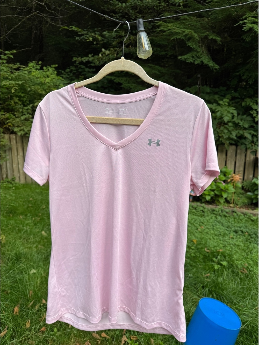 Under Armour Pink HeatGear Loose Fit V-Neck T-Shirt LG